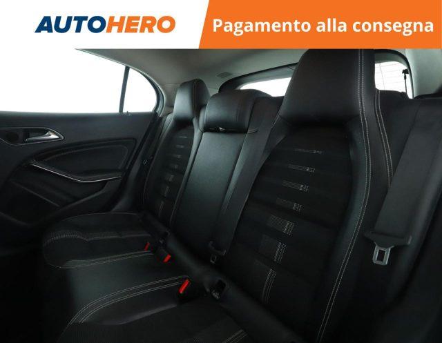 MERCEDES-BENZ GLA 180 d Sport