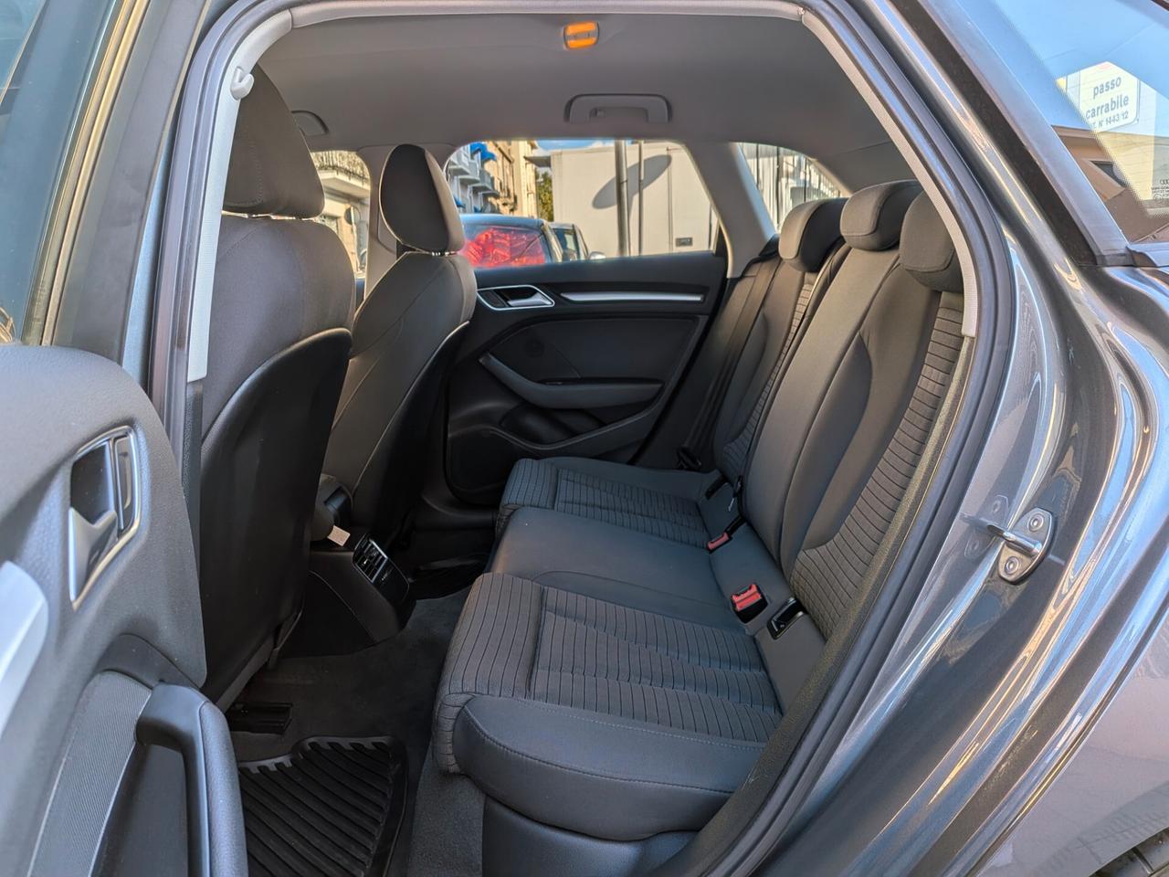 Audi A3 SPB 1.6 TDI clean diesel Ambition
