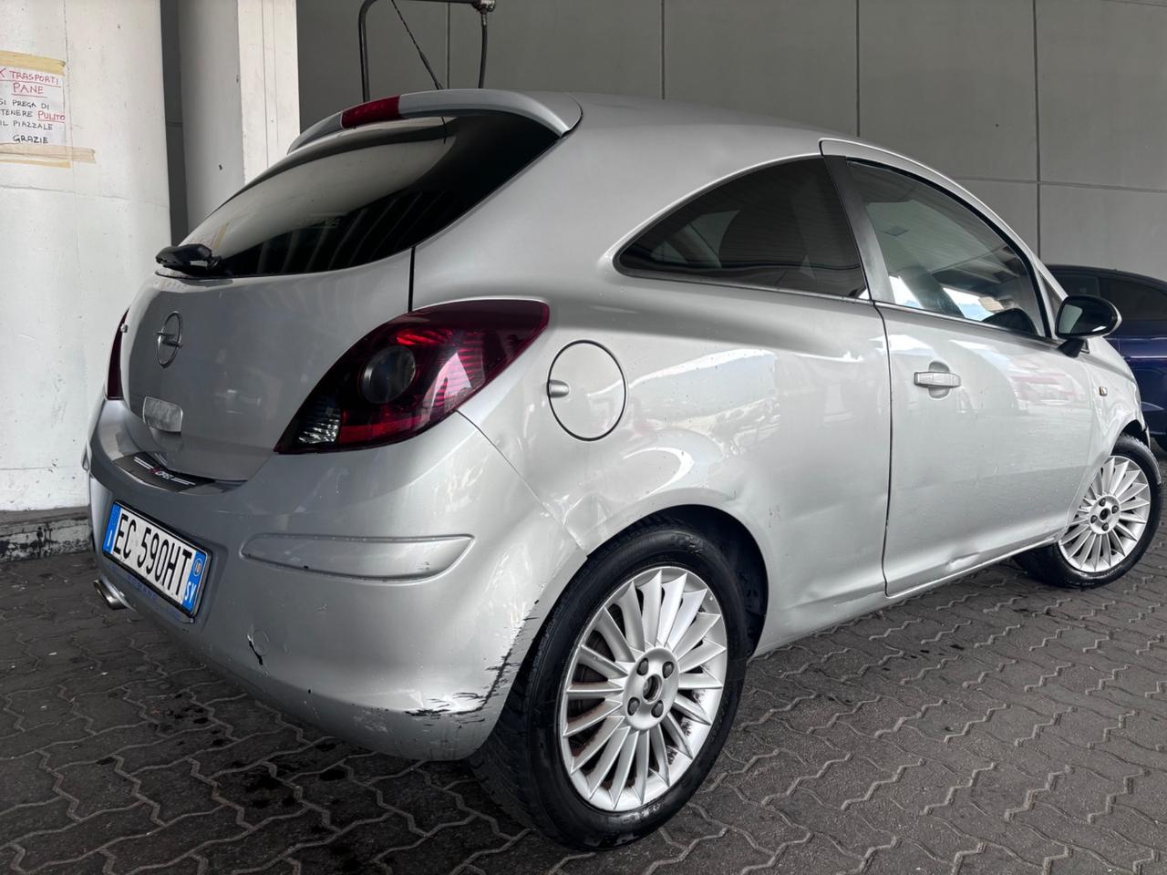 Opel Corsa 1.4 16V 3 porte Sport EURO 5