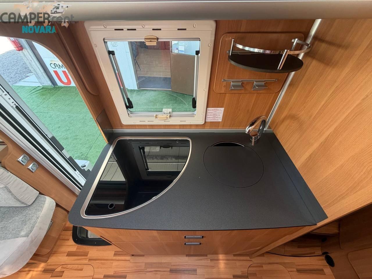Laika ECOVIP 610 MOTORHOME LETTO MATRIMONIALE 6.80 MT