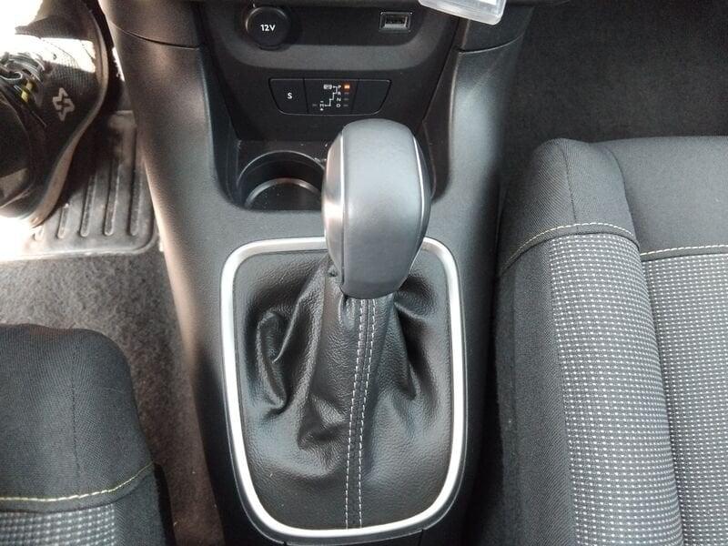 Citroën C3 III 2017 1.2 puretech Max s&s 110cv eat6