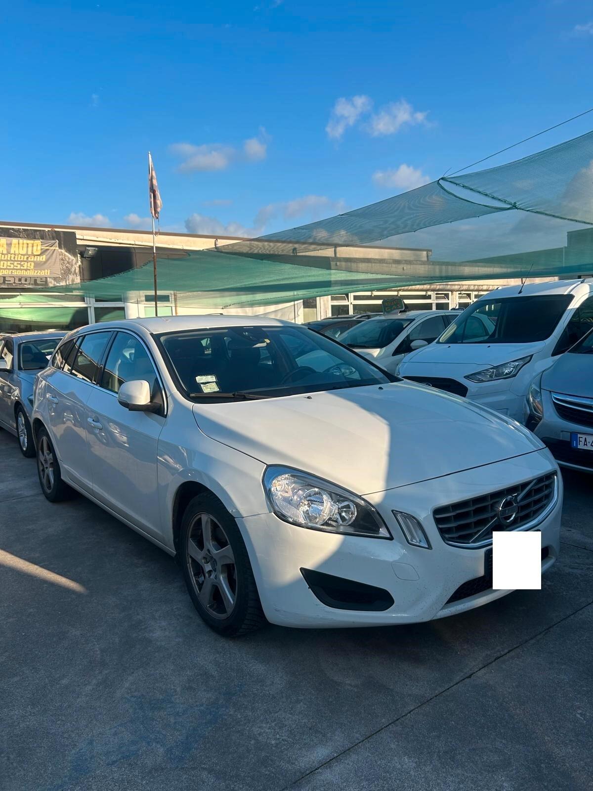 Volvo V60 D4 Geartronic Momentum automatica