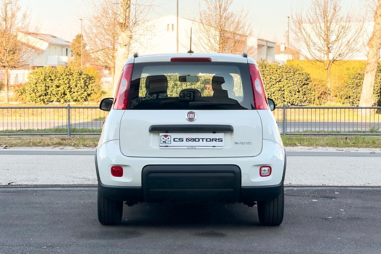 Fiat Panda 1.0 Hybrid e benzina