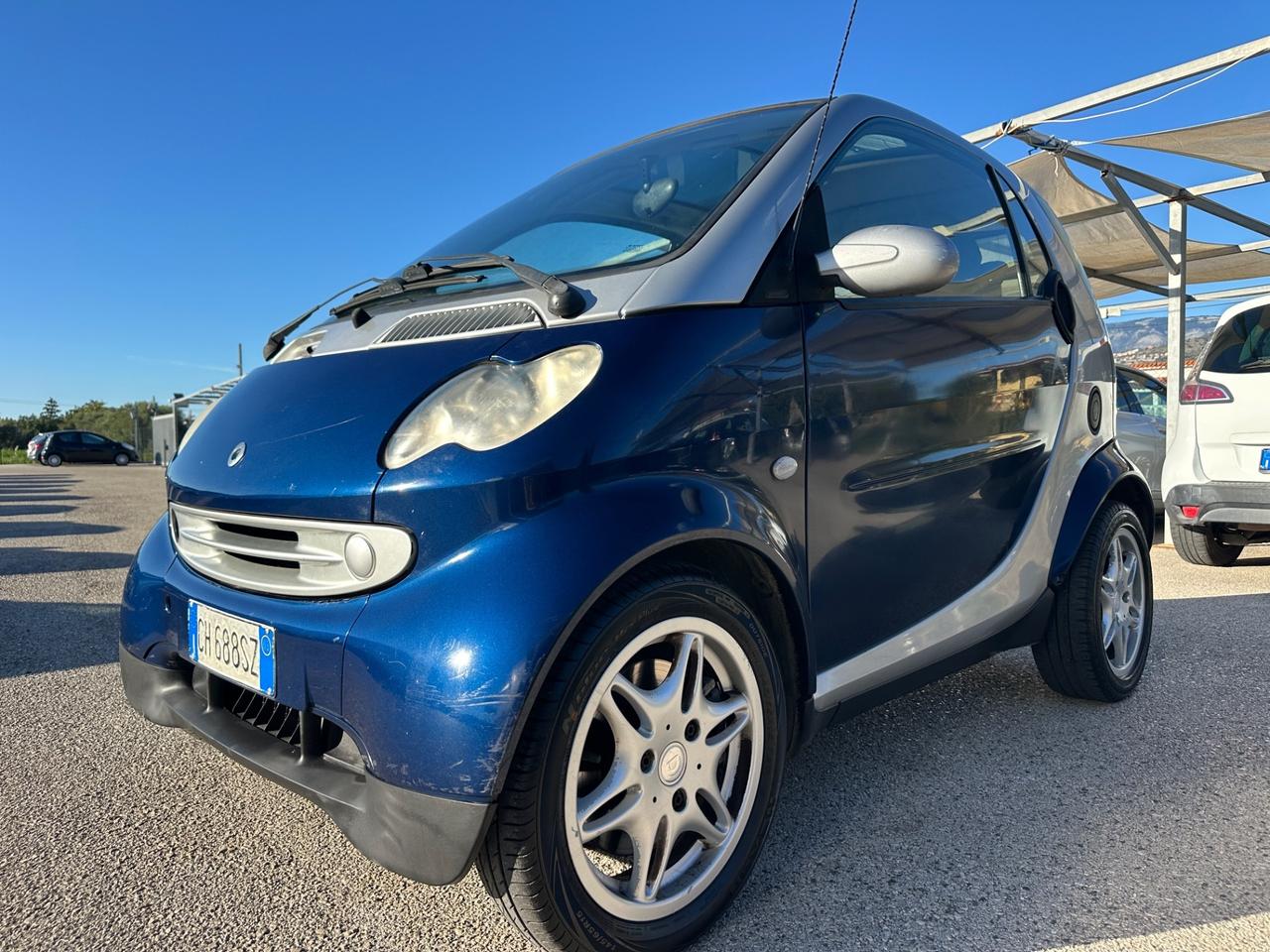 Smart 700 city-coupé pure (45 kW)
