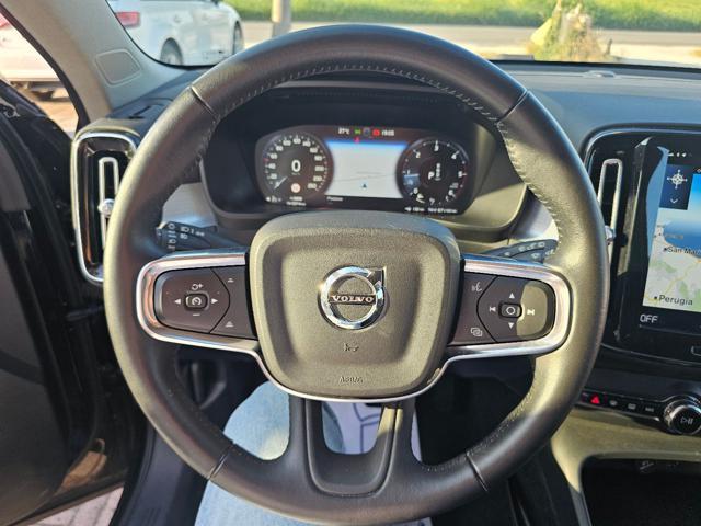 VOLVO XC40 D3 AWD Geartronic Momentum