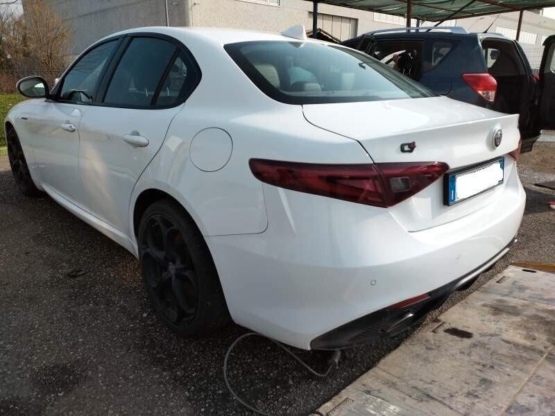 Alfa Romeo Giulia 2.2 Turbodiesel 210 CV AT8 AWD Q4 Veloce MOTORE KO!!!!!!