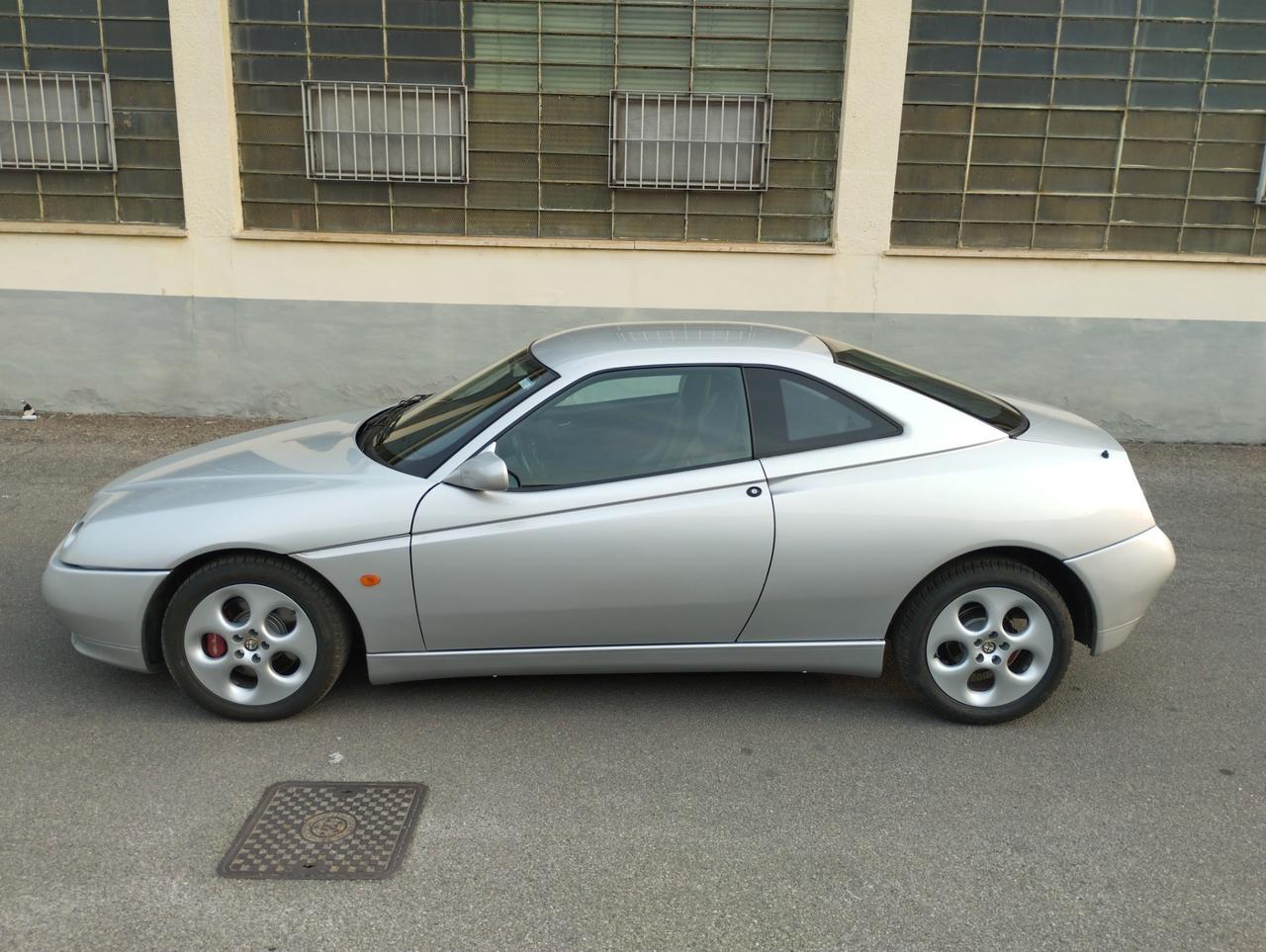 Alfa Romeo GTV 3.0i V6 24V cat