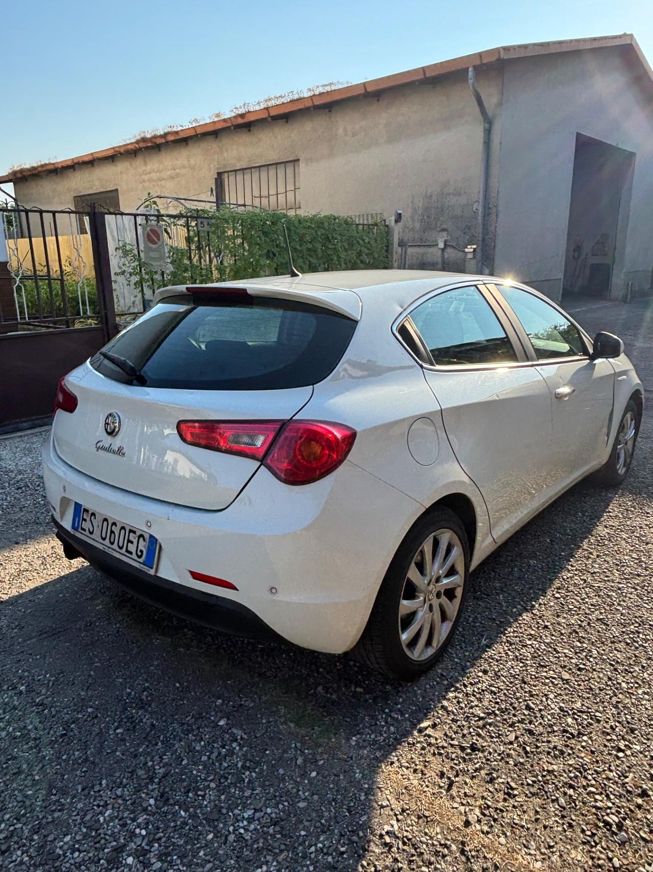 Alfa Romeo Giulietta 1.6 JTDm-2 105 CV Distinctive