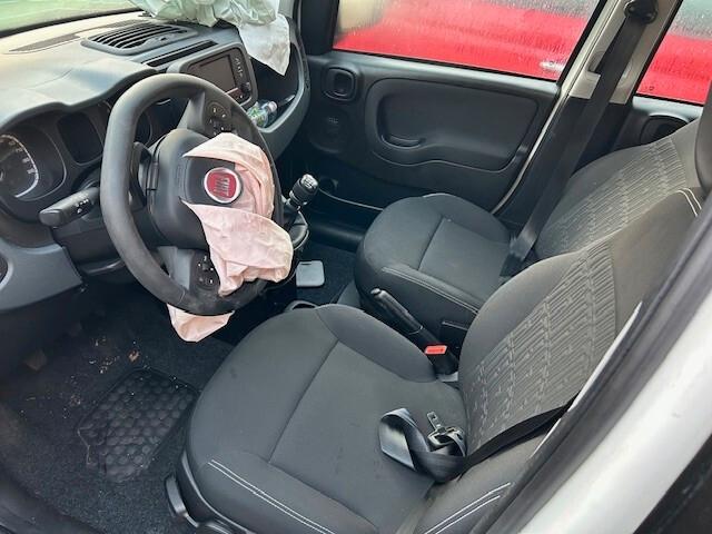 Fiat Panda 2024 1.0 FireFly S&S Hybrid incidentata sinistrata