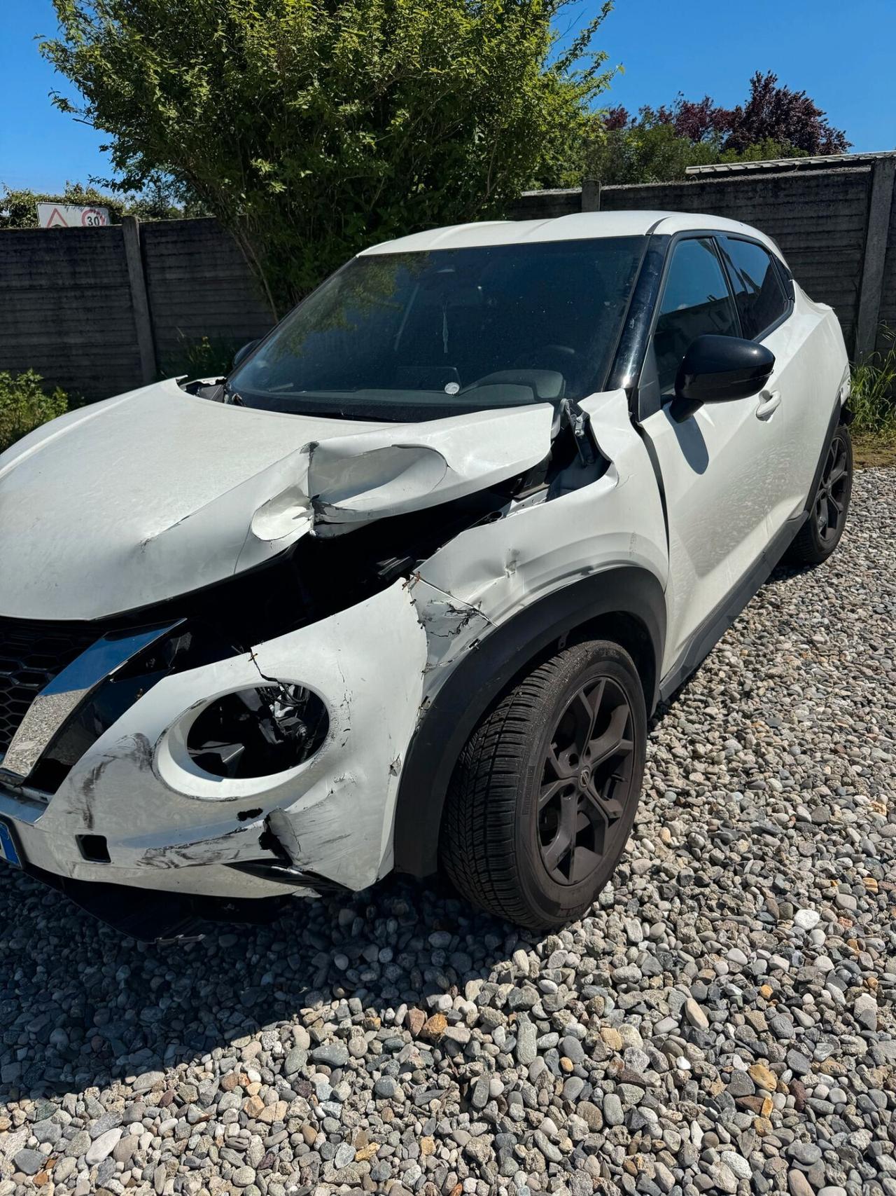 Nissan Juke 1.0 DIG-T 117 CV DCT Business