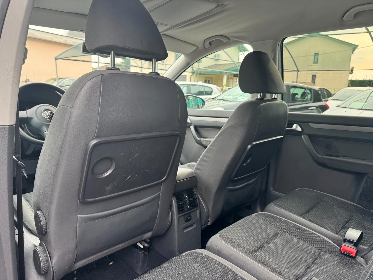 Volkswagen Touran 1.6 TDI DSG Comfortline