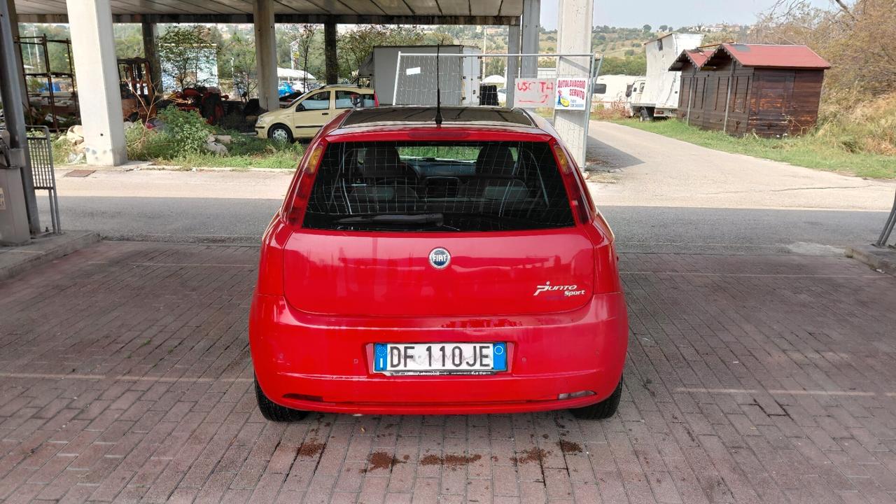 Fiat Grande Punto 1.3MJT 90 5p.Van Dynam. 4pt