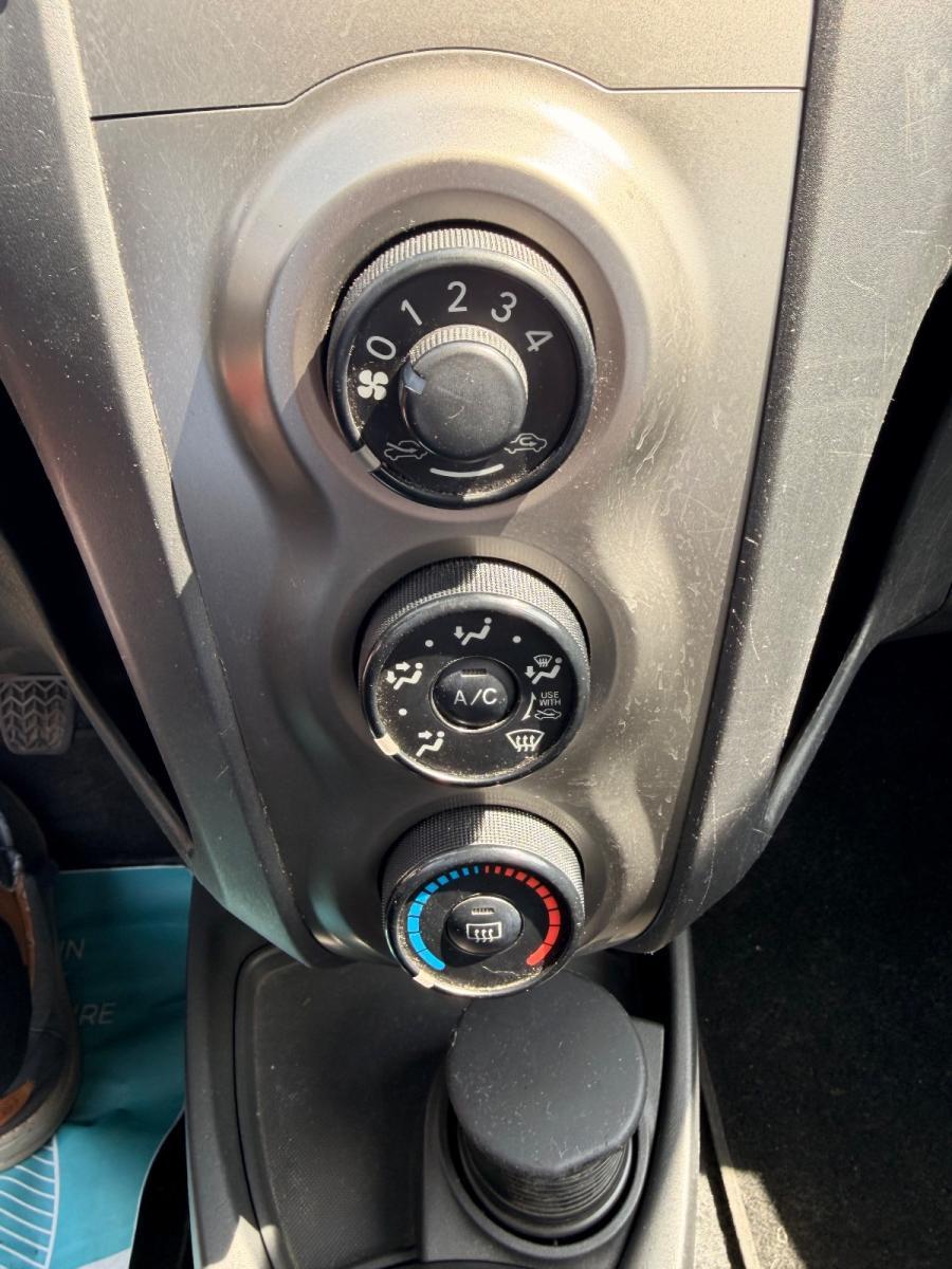 TOYOTA - Yaris 1.0 Now 5p my10