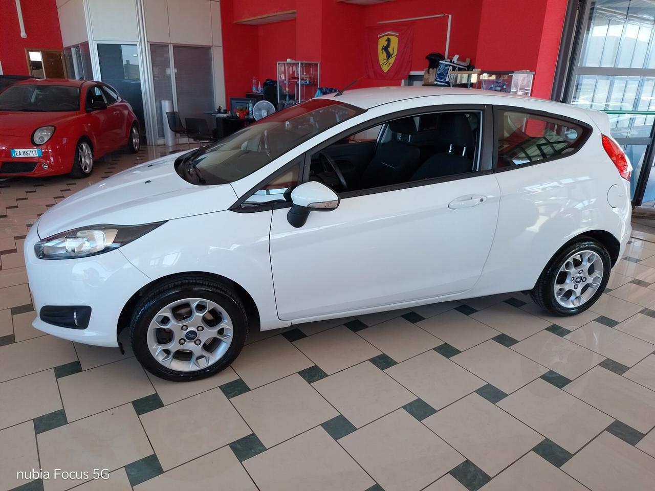 Ford Fiesta 1.4 TDCi 70CV 3 porte Titanium