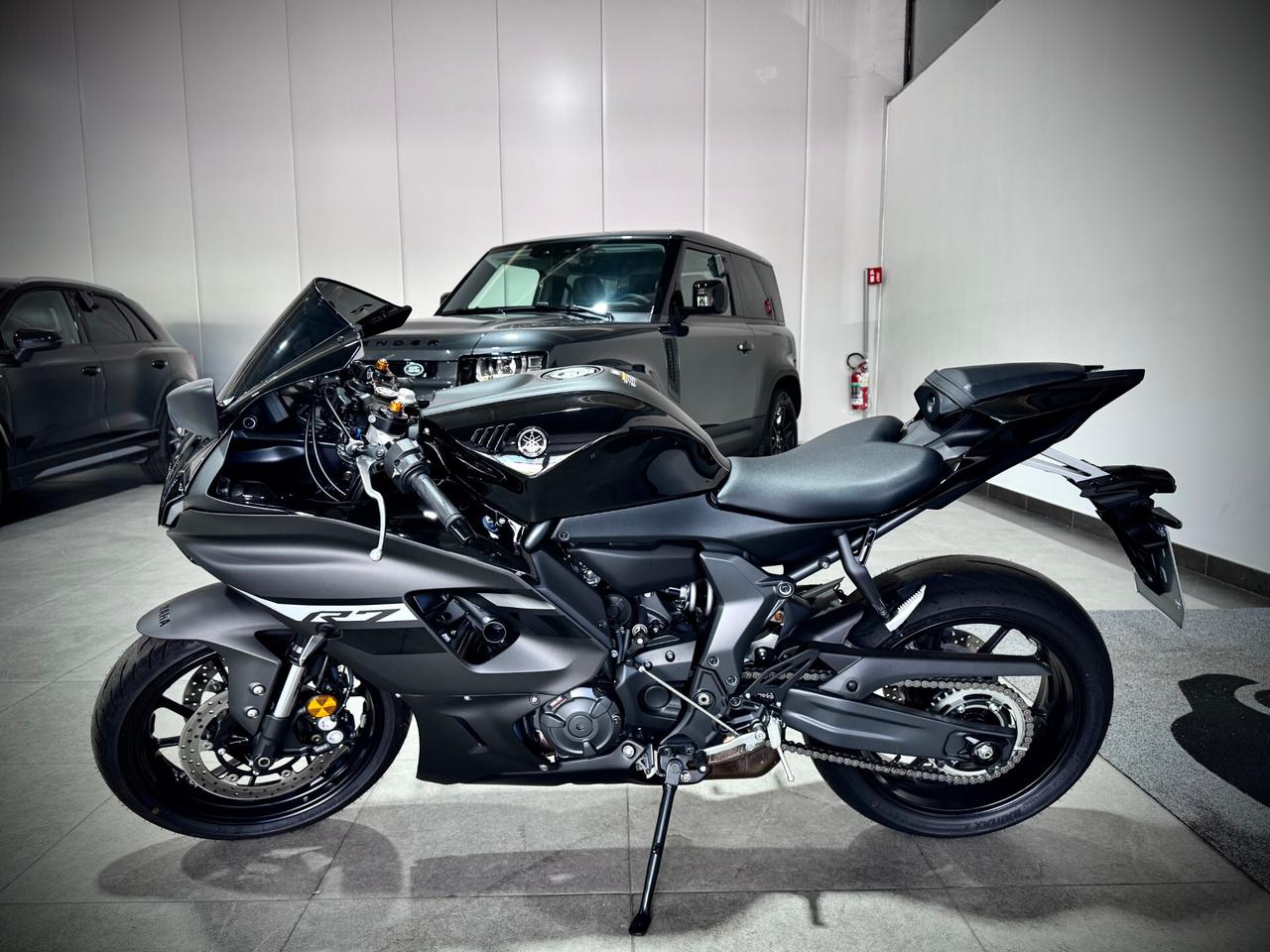 Yamaha YZF R7