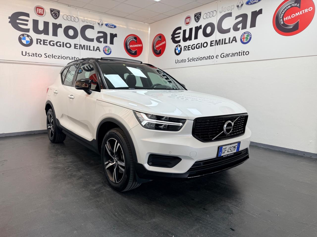 Volvo XC40 2.0 B4 mhev 197CV AWD Geartronic R-design 06/2021