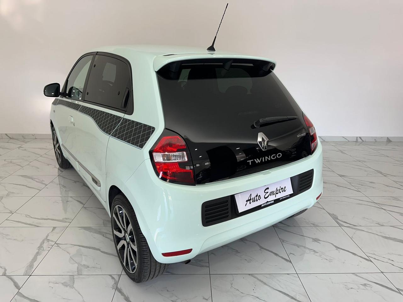 RENAULT TWINGO LA PARISIENNE 90 CV AUTOMATICA