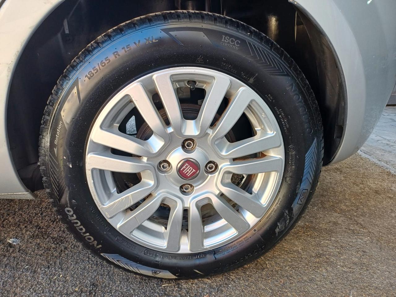 Fiat Punto 1.2 8V benzina 5 porte Lounge - 2014