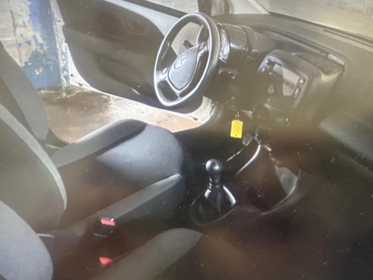 Toyota Aygo Connect 1.0 VVT-i 72 CV 5 porte x-play