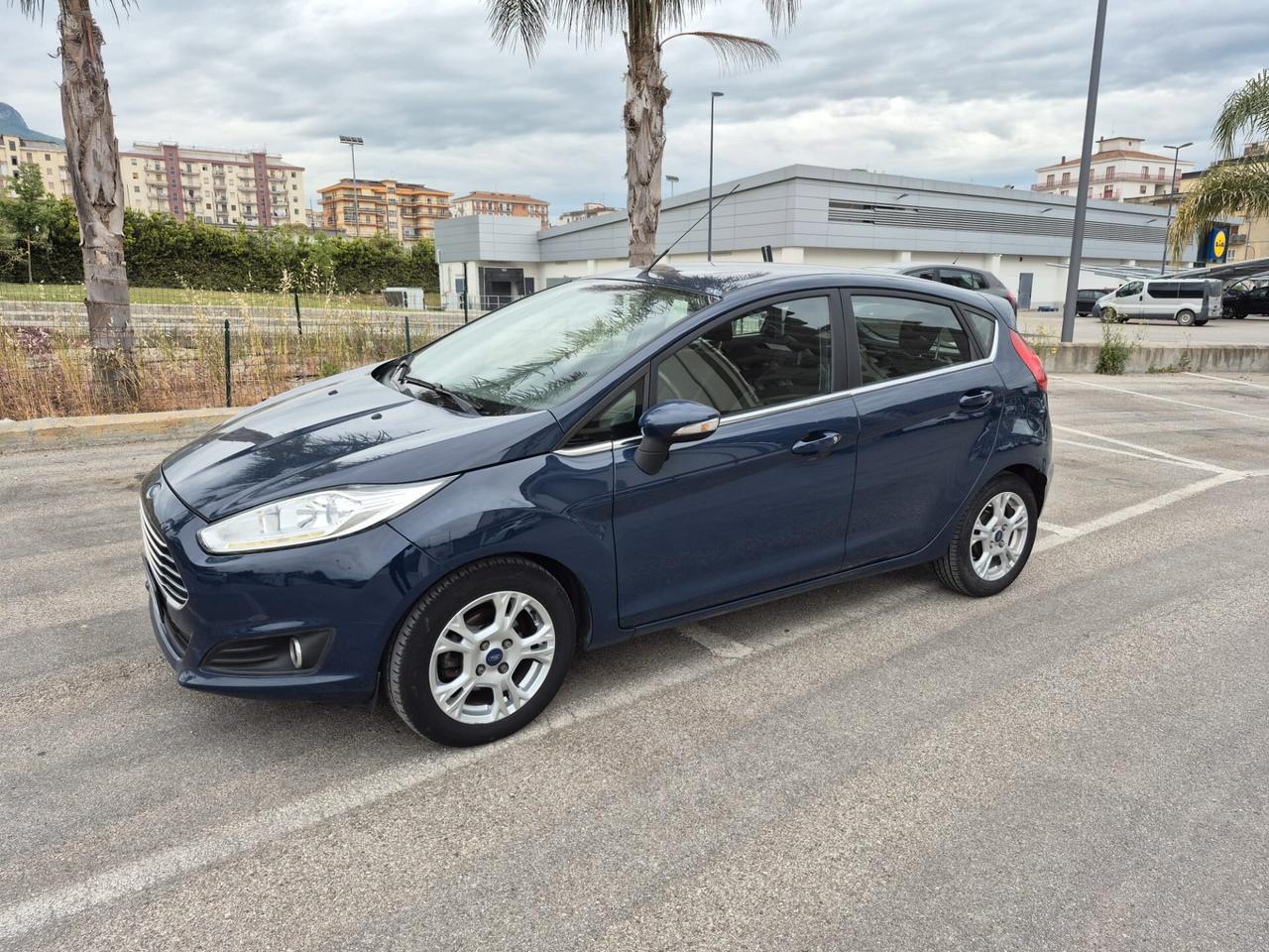 Ford Fiesta 1.5 TDCi 75CV 5 porte Titanium