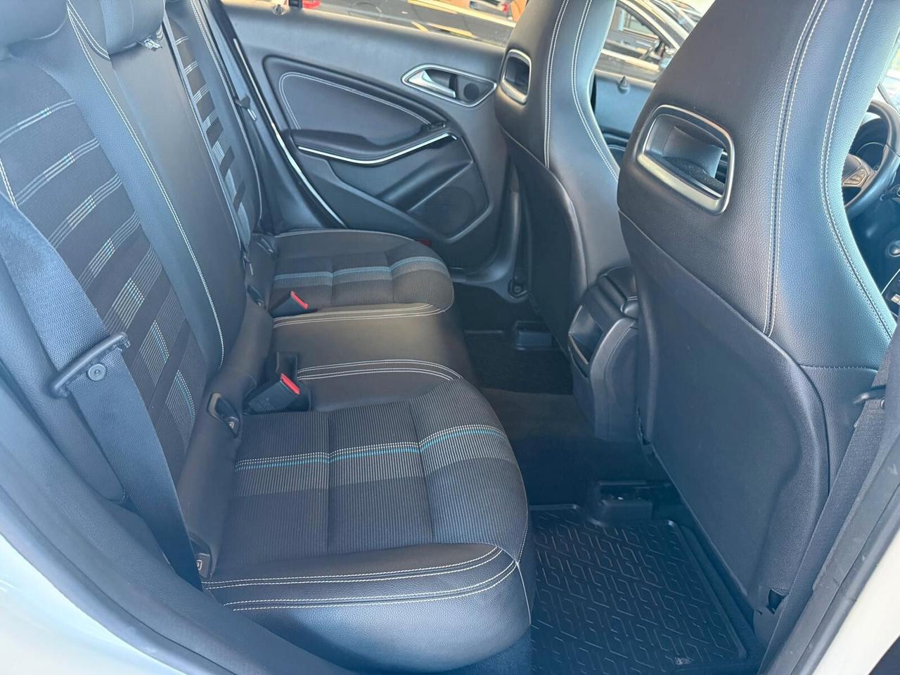 Mercedes-benz CLA 200 d 4Matic Automatic Sport