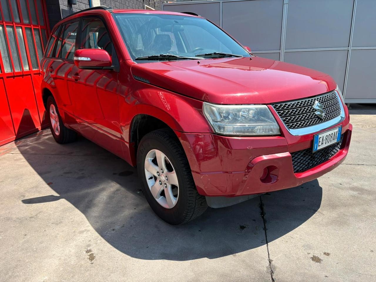 Suzuki Grand Vitara 2.0 16V 5 P GPL UNI PROP