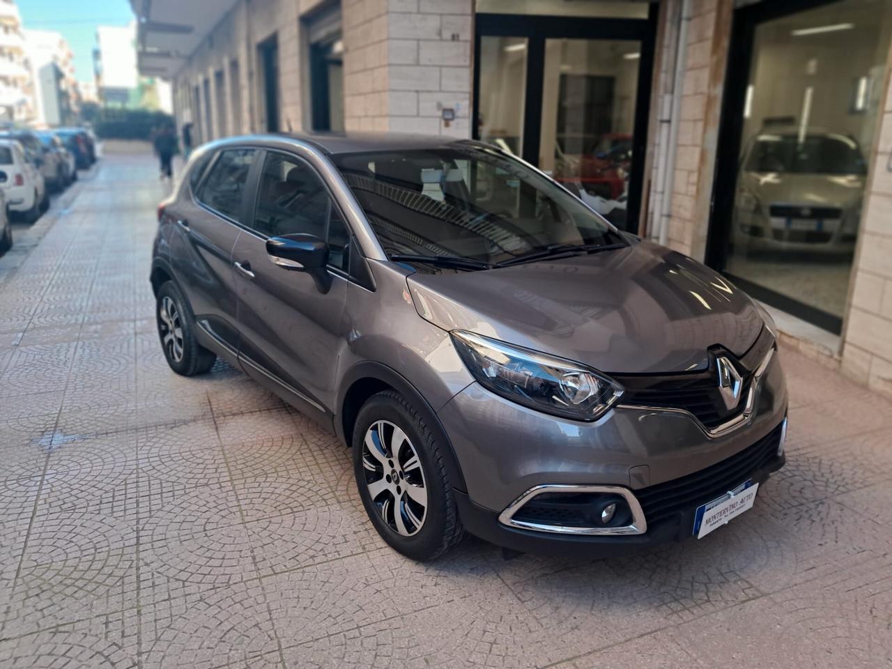RENAULT CAPTUR 1.5 Diesel-NEOPATENTATI-NAVY-Euro8990