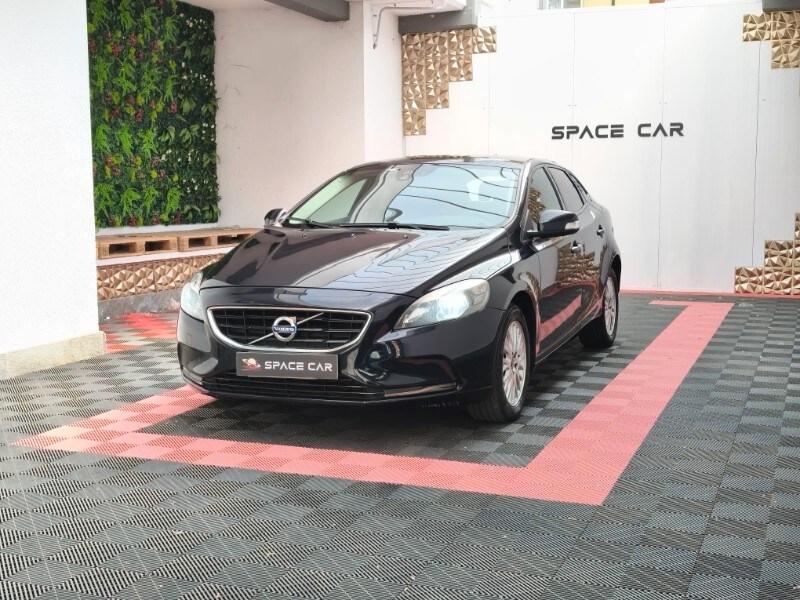 VOLVO V40 (2012-2020) V40 D2 Kinetic