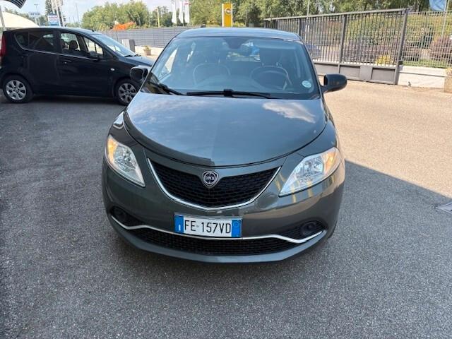 Lancia Ypsilon 1.2 69 CV 5 porte GPL Ecochic Gold