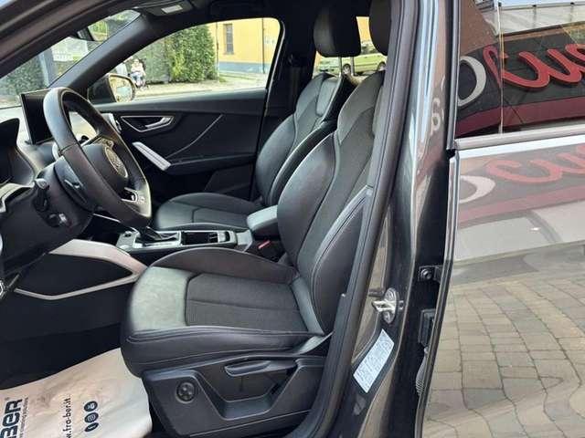 Audi Q2 35 TFSI S-line S tronic Identity Black MATRIX-NAVI