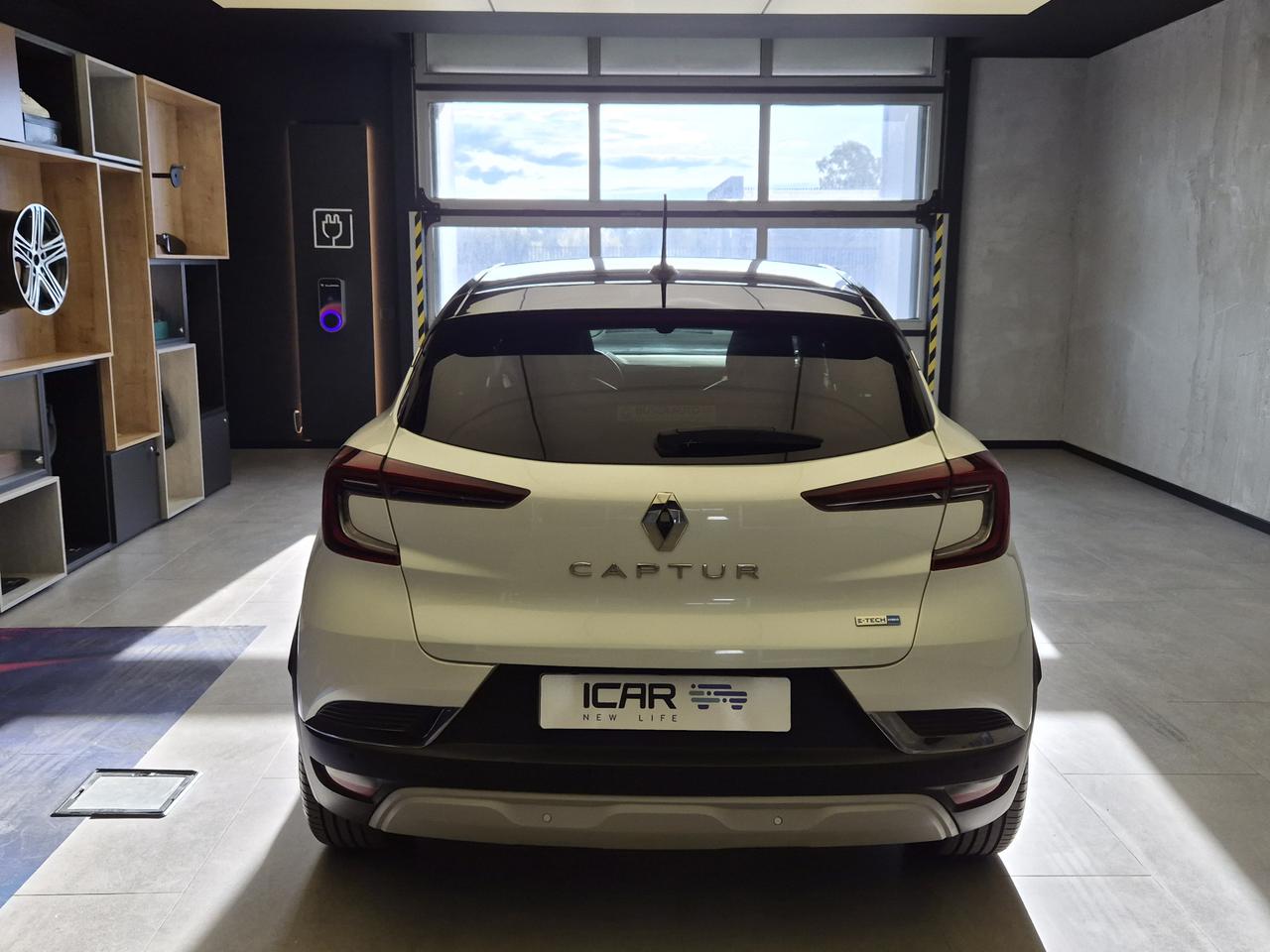 RENAULT Captur II 2019 - Captur 1.6 E-Tech hybrid Intens 145cv auto