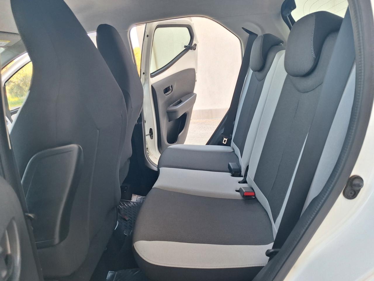 Toyota Aygo 1.0 69 CV 5 porte x-play RETROCAMERA FULL