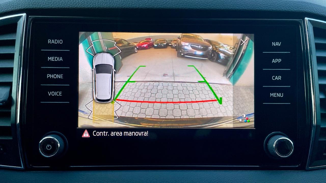 SKODA KAROQ 2.0 TDI STYLE DSG 115CV - FULL LED, KEYLESS SYSTEM, NEOPATENTATI