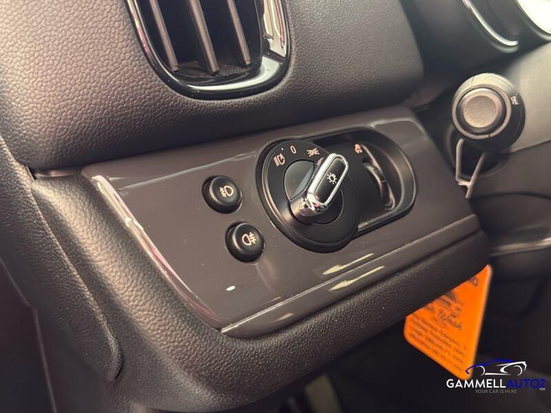 MINI Countryman One D