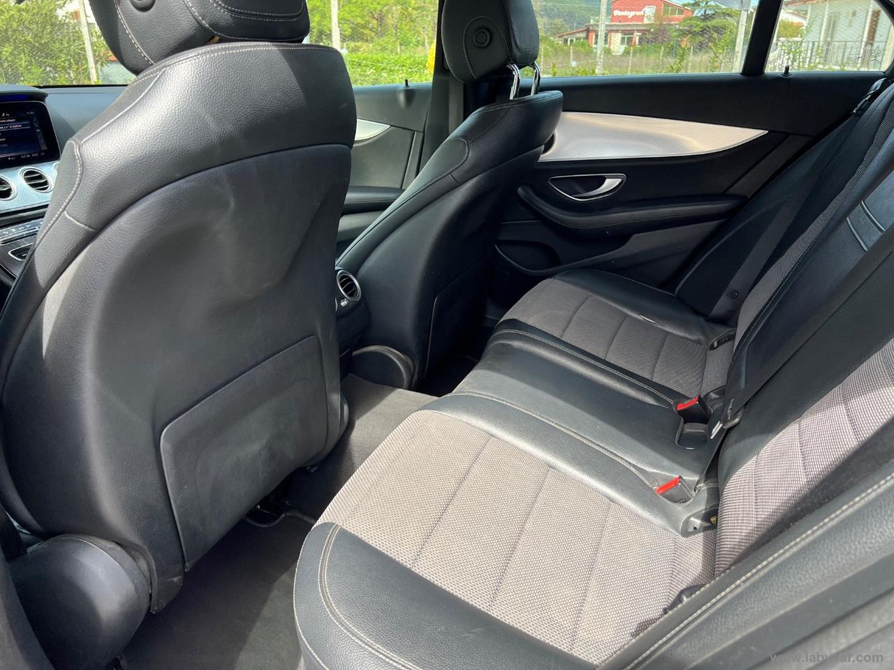 MERCEDES-BENZ E 220 d 4Matic Auto Business Sport