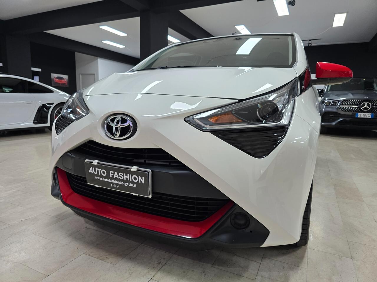 Toyota Aygo 1.0 VVT-i 72 CV 5 porte x-clusiv