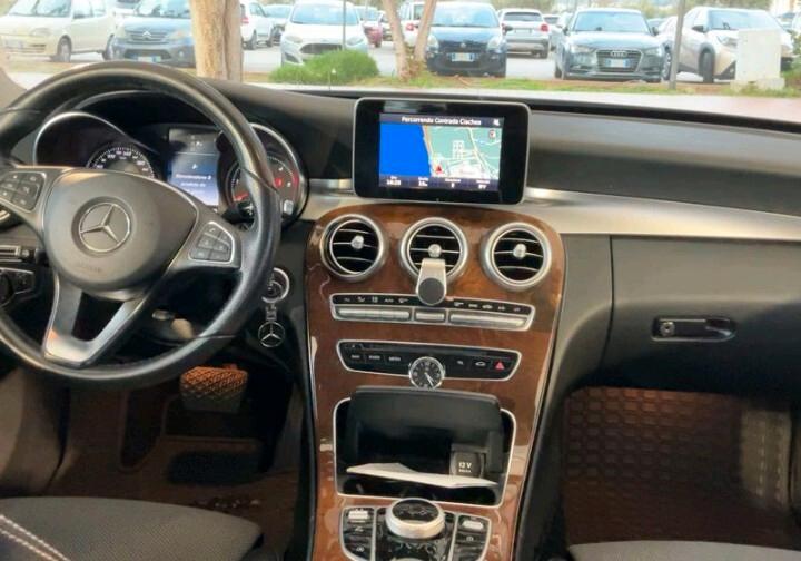 Mercedes-benz C 220 d Auto Premium