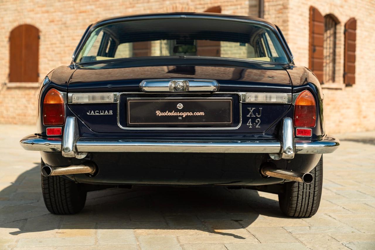 Jaguar XJ 4.2 - JAG00070