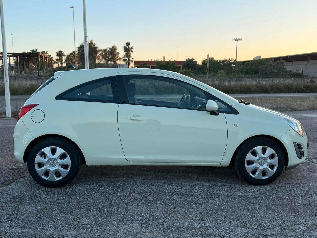 Opel Corsa 1.3 CDTI 75CV