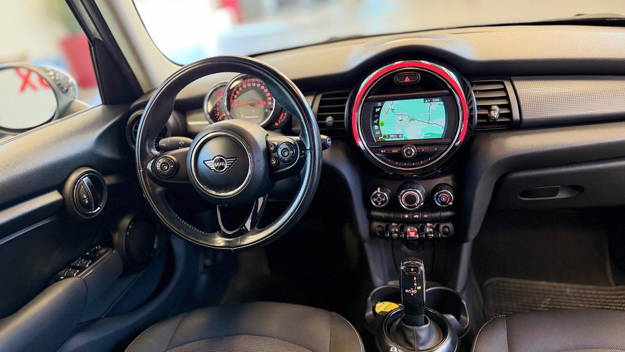 Mini Cooper D 15 BOOST 5 PORTE