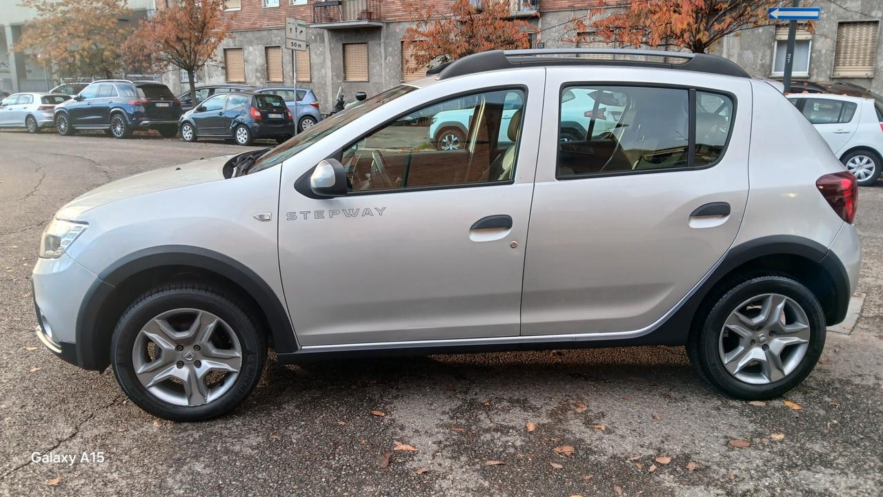 Dacia Sandero 0.9 TCe 12V TurboGPL 90CV Start&Stop Lauréate