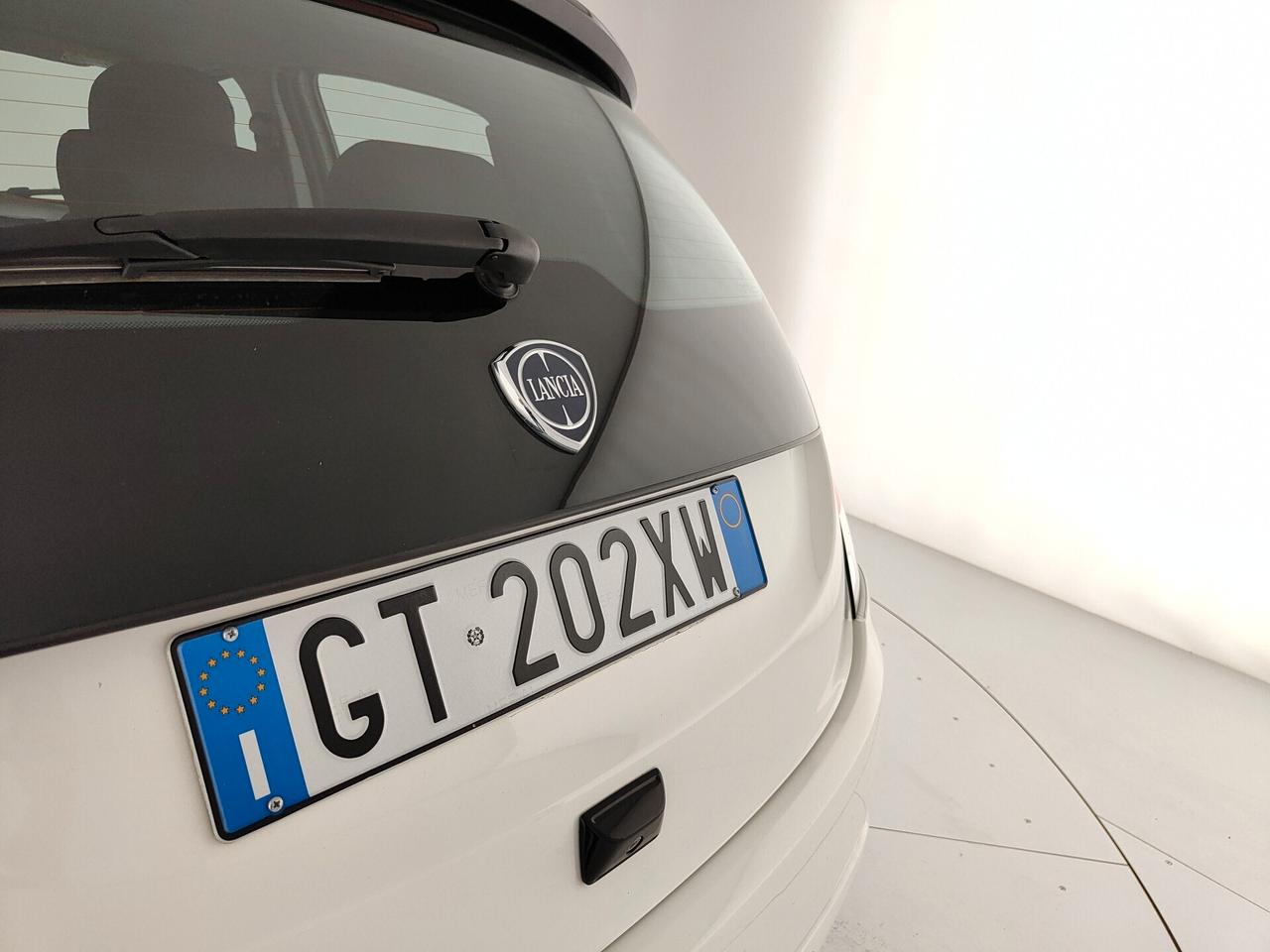 Lancia Ypsilon 1.0 FireFly 5 porte S&S Hybrid Platino