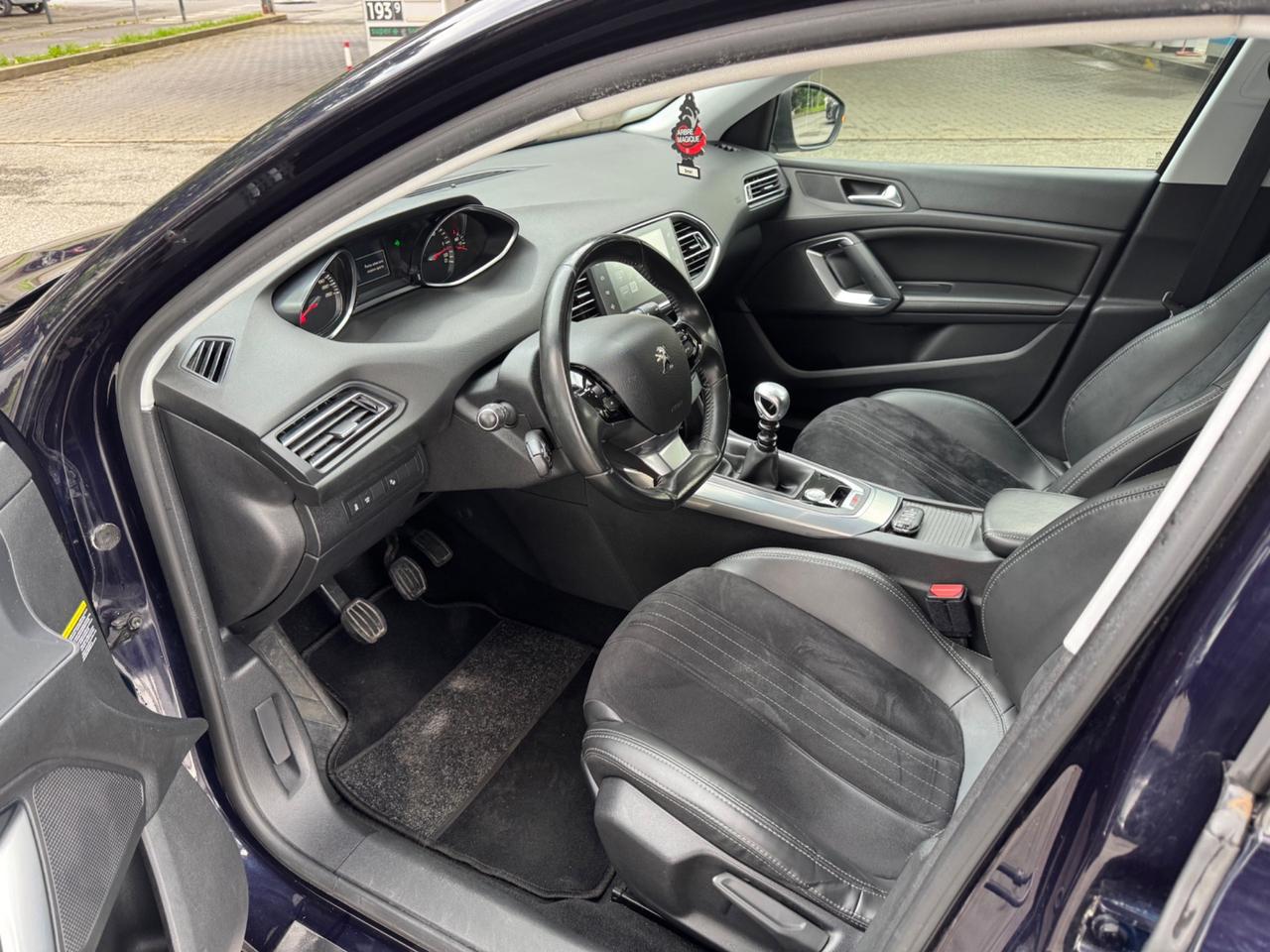 Peugeot 308 1.6 e-HDi 115 CV Stop&Start SW GT Line