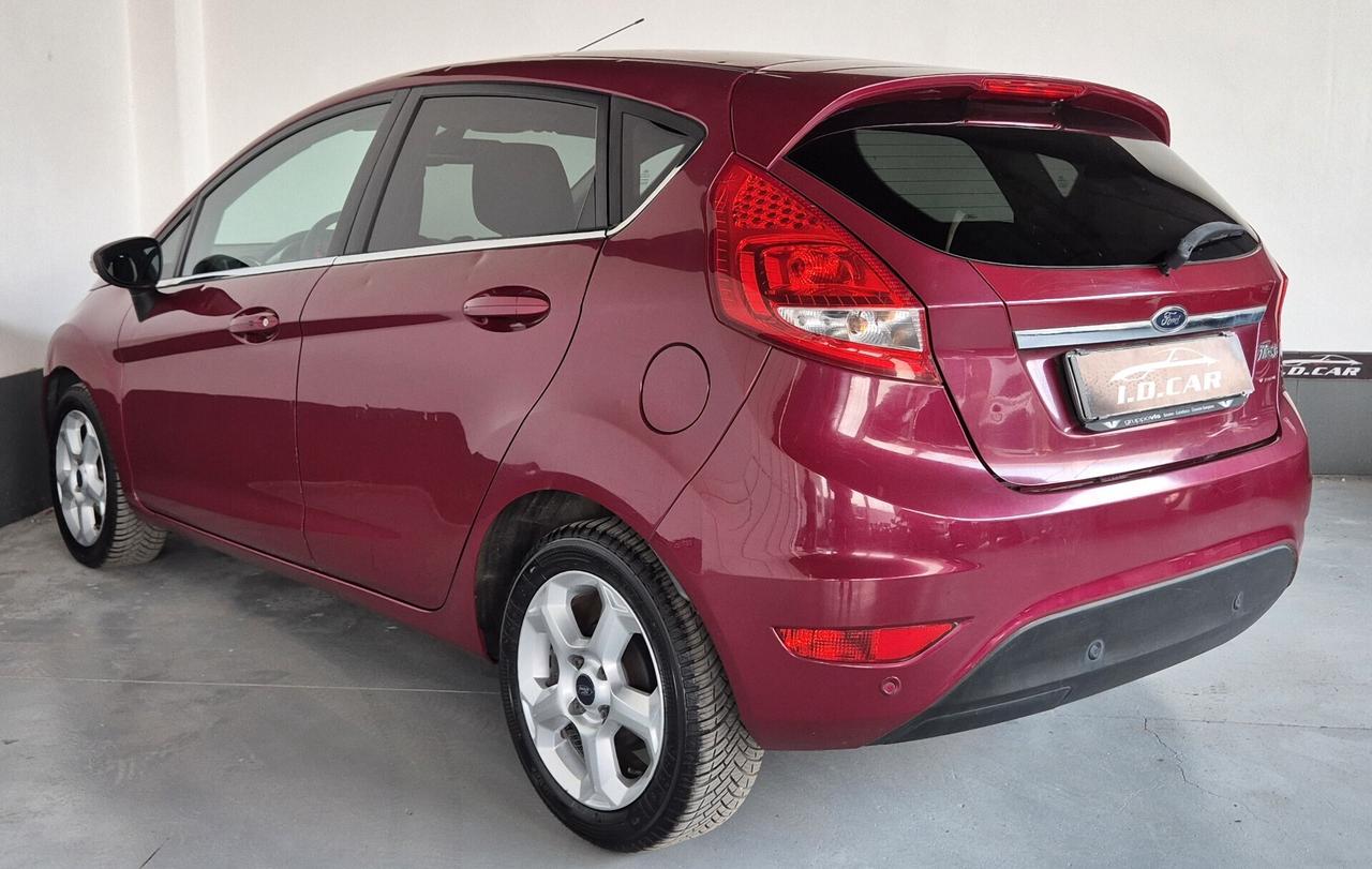 Ford Fiesta 1.4 5 porte Bz.- GPL Titanium Neopatentati