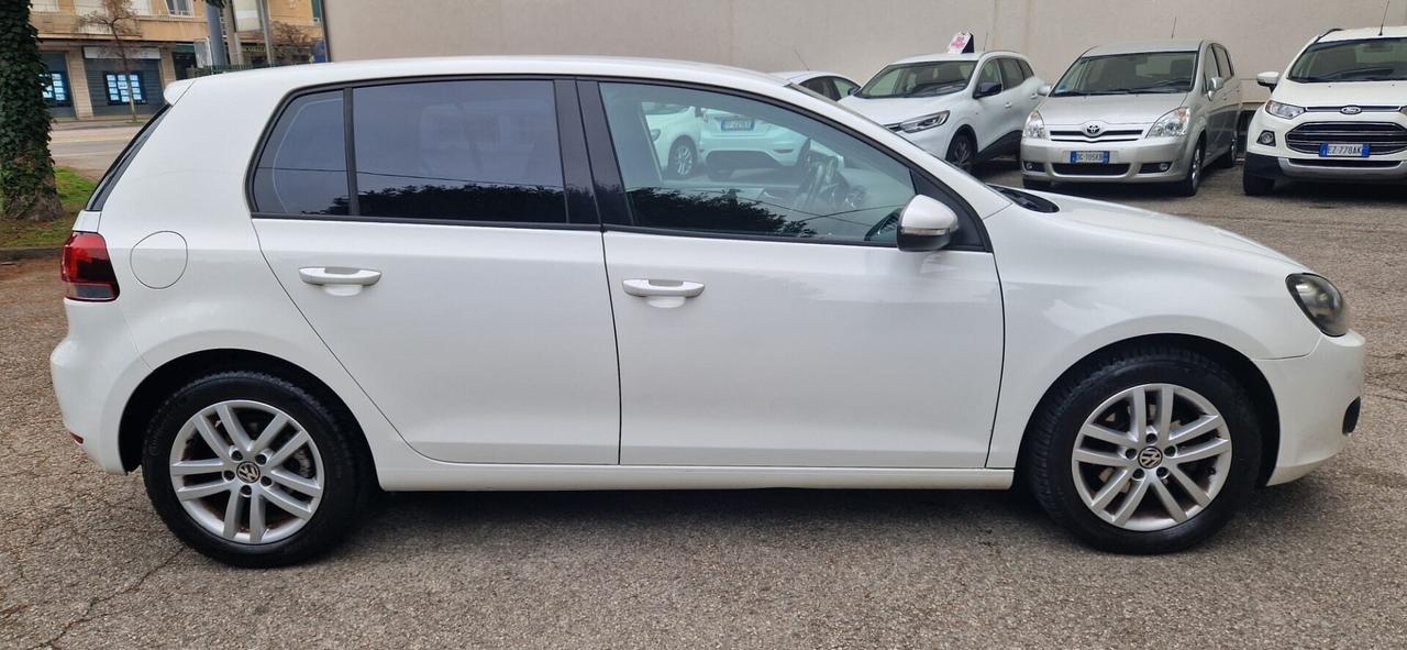 Volkswagen Golf Business 1.6 TDI 5p. Highline