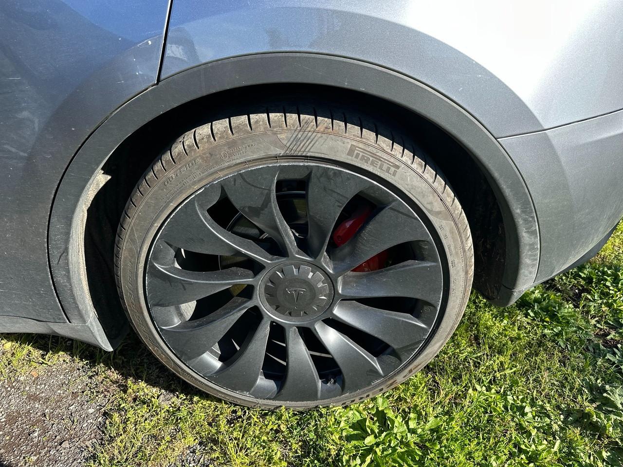 TESLA Model Y 2021 - Model Y Performance Dual Motor awd