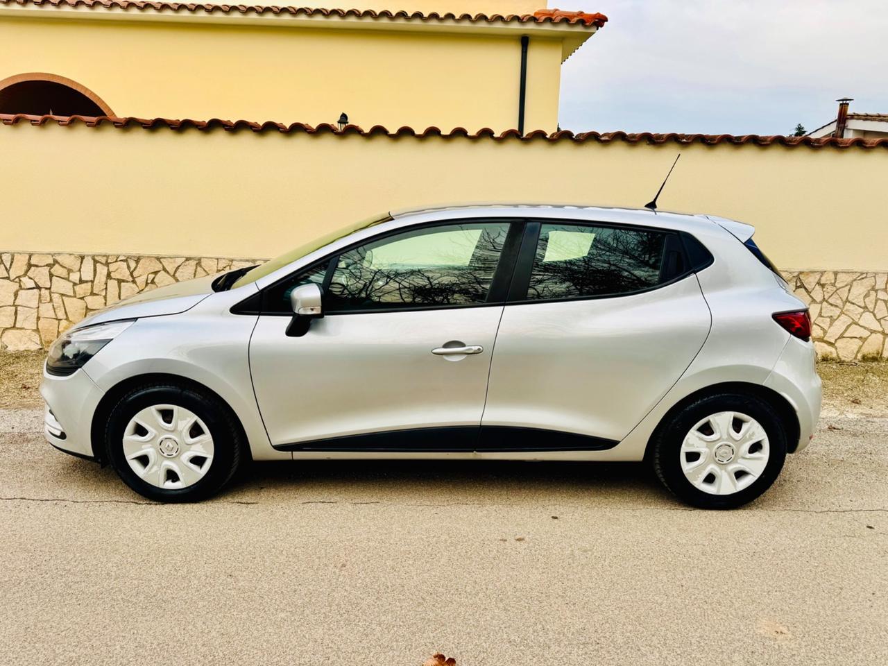 Renault Clio 1.2 75CV 5 porte Life