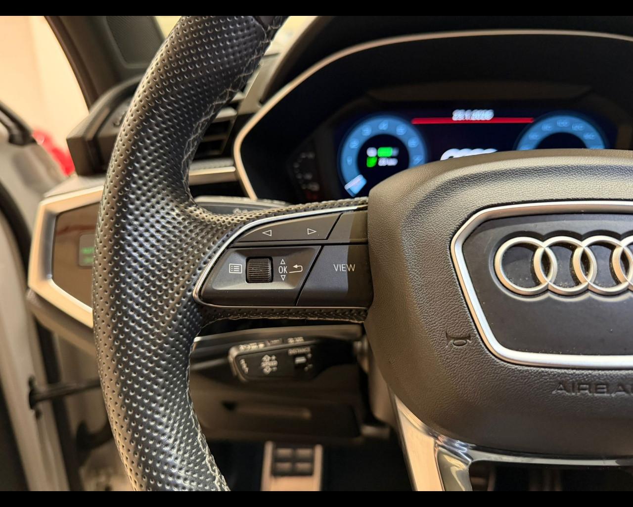 AUDI Q3 2ª serie - Q3 SPB 45 TFSI e S tronic S line edition