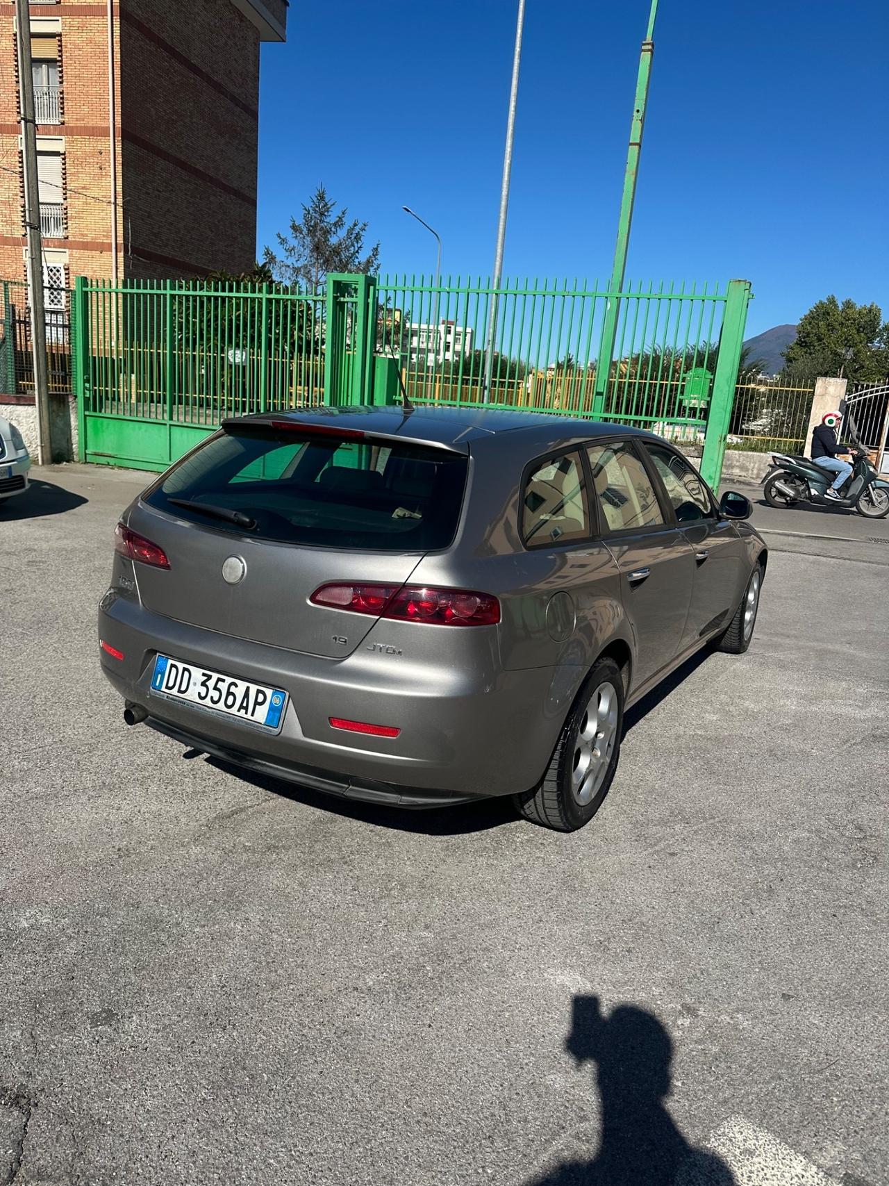 Alfa Romeo 159 1.9 JTDm Sportwagon