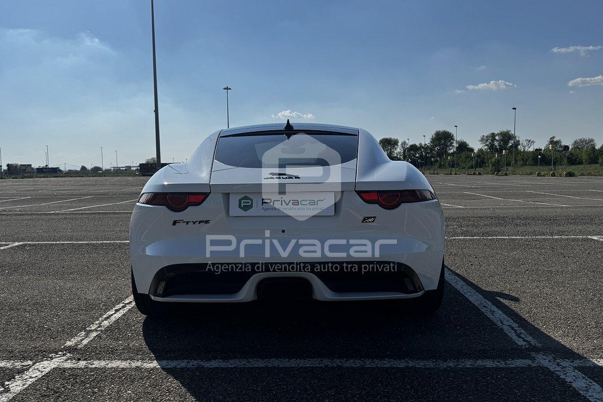 JAGUAR F-Type 2.0 aut. Coupé Chequered Flag